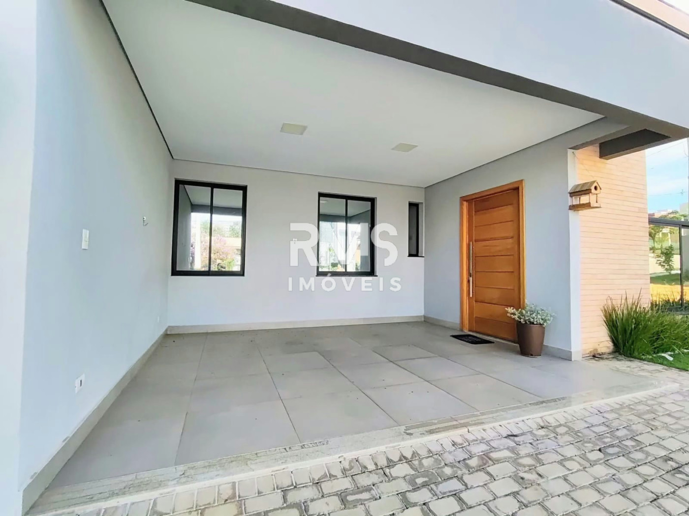 Casa à venda com 3 quartos, sendo 1 suíte, no condomínio Residencial Mont Blanc, Itu - SP