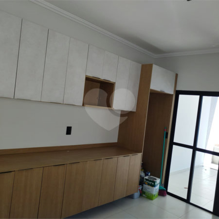 Sobrado à venda ou para alugar com 3 quartos, sendo 1 suíte, em Jardim do Lago, Atibaia, SP