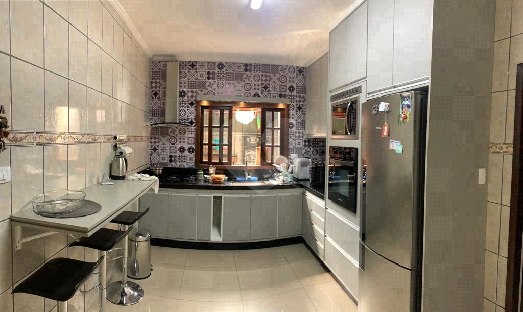 Casa à venda com 3 quartos, sendo 1 suíte,  em Vila Cecília, Mogi das Cruzes, SP