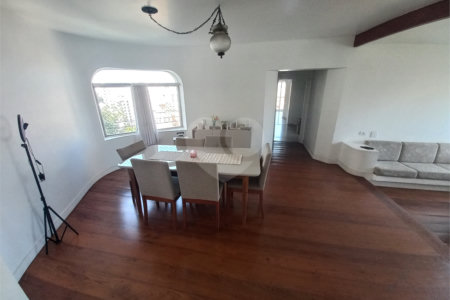 Apartamento à venda com 3 quartos, sendo 1 suíte, em Vila Andrade, São Paulo, SP