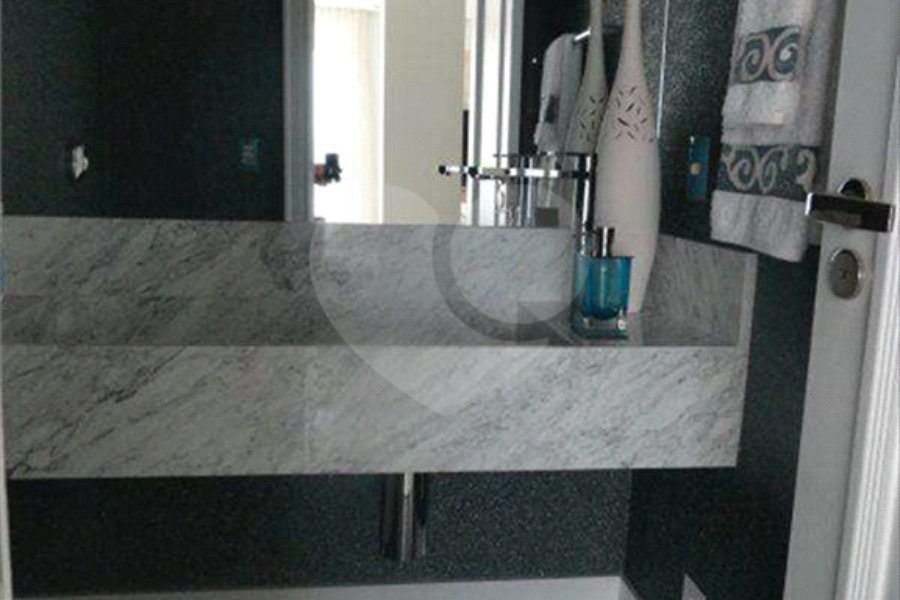 Apartamento à venda com 3 suítes em Jardim Virgínia, Guarujá, SP