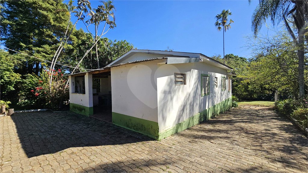 Chácara à venda com 3 quartos, sendo 2 suítes, em Jardim Estância Brasil, Atibaia, SP