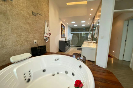 Casa à venda com 4 suítes em Vila Oliveira, Mogi das Cruzes, SP