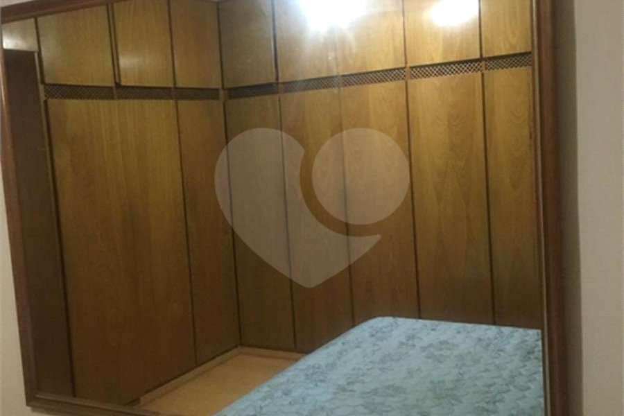 Casa à venda com 3 quartos em Campo Limpo, São Paulo, SP