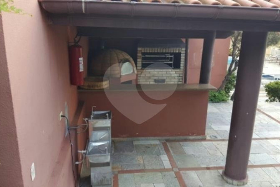 Casa à venda com 3 quartos, sendo 1 suíte, em Vila São Francisco, São Paulo, SP