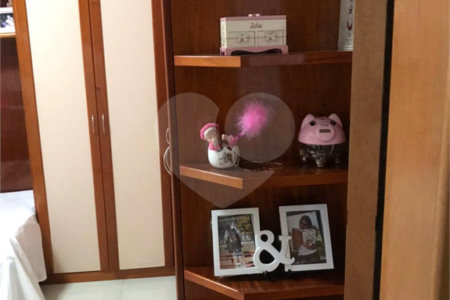 Casa à venda com 3 quartos, sendo 1 suíte,  em Campo Grande, Rio de Janeiro, RJ