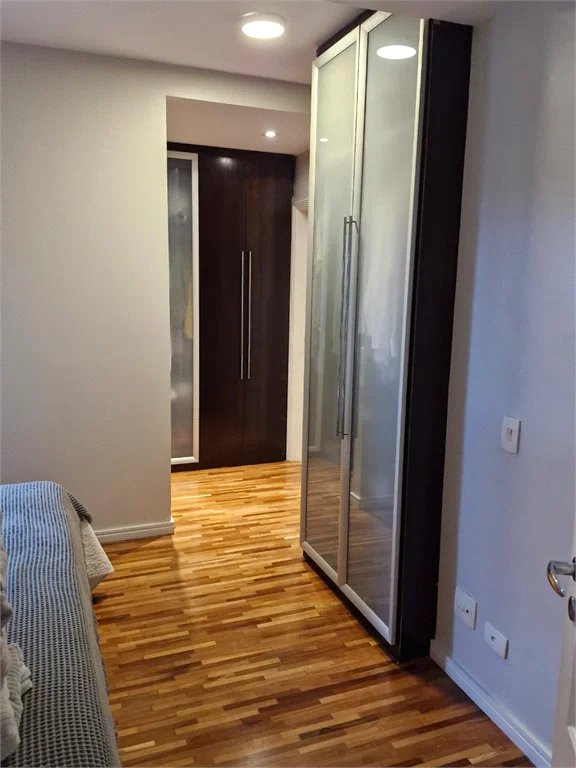 Apartamento à venda com 4 suítes em Jardim Leonor, São Paulo, SP