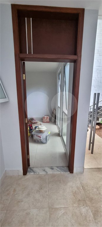 Casa à venda com 5 quartos, sendo 2 suítes, no condomínio Swiss Park, São Bernardo do Campo - SP