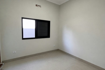 Casa à venda com 3 quartos, sendo 1 suíte,  em Parque Residencial Quinta da Lagoa, Três Lagoas, MS