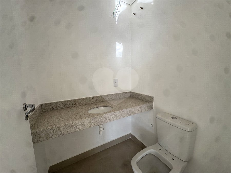 Apartamento para alugar com 4 quartos, sendo 3 suítes, em Jardim América, Sorocaba, SP