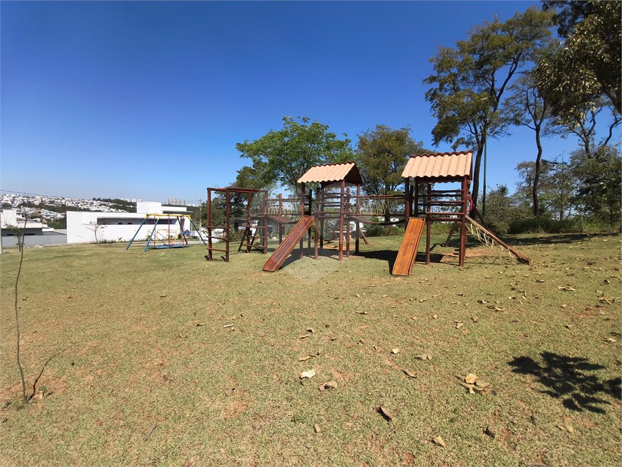 Terreno à venda no condomínio Condomíno Helena Maria, Sorocaba - SP