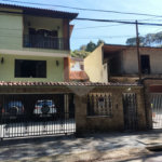 Sobrado à venda com 4 quartos, sendo 1 suíte, em Tremembé, São Paulo, SP