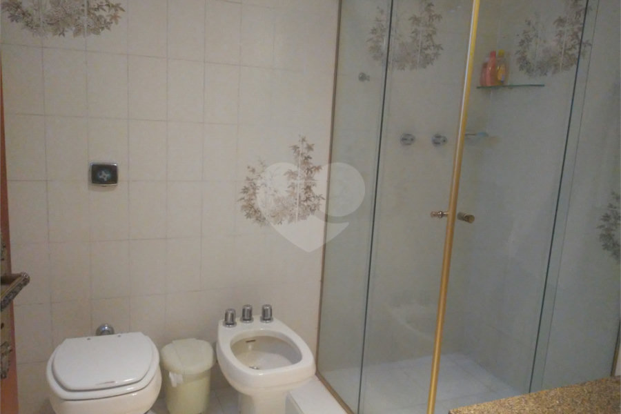 Sobrado à venda com 3 quartos, sendo 1 suíte, em Vila Albertina, São Paulo, SP