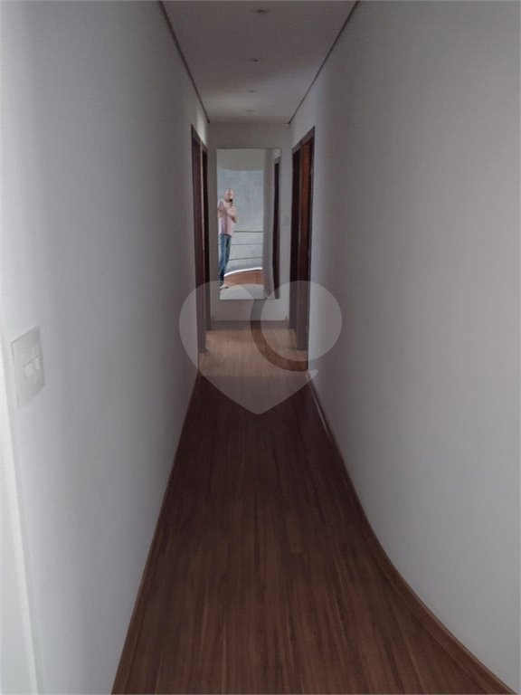 Casa à venda com 5 quartos, sendo 4 suítes, no condomínio Clube Florada Suzano, Suzano - SP