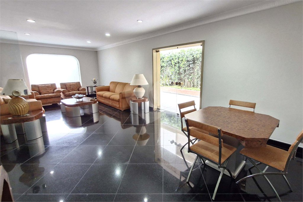 Apartamento à venda com 3 quartos, sendo 1 suíte, em Brooklin, São Paulo, SP
