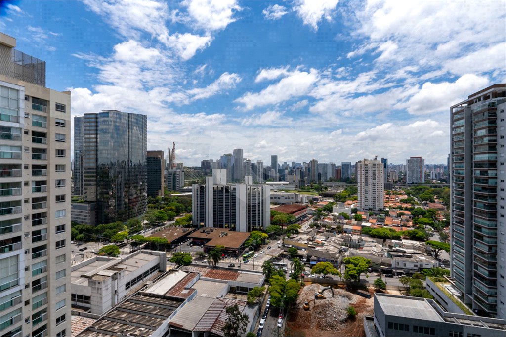 Apartamento à venda com 3 suítes em Brooklin, São Paulo, SP