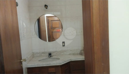 Apartamento à venda com 4 quartos, sendo 2 suítes,  em Tombo, Guarujá, SP