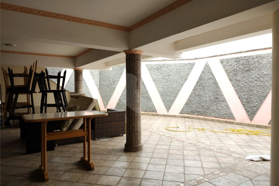 Casa Térrea à venda com 6 quartos, sendo 4 suítes, em Cangaíba, São Paulo, SP