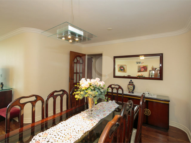 Apartamento à venda com 4 quartos, sendo 1 suíte,  em Alto da Boa Vista, São Paulo, SP