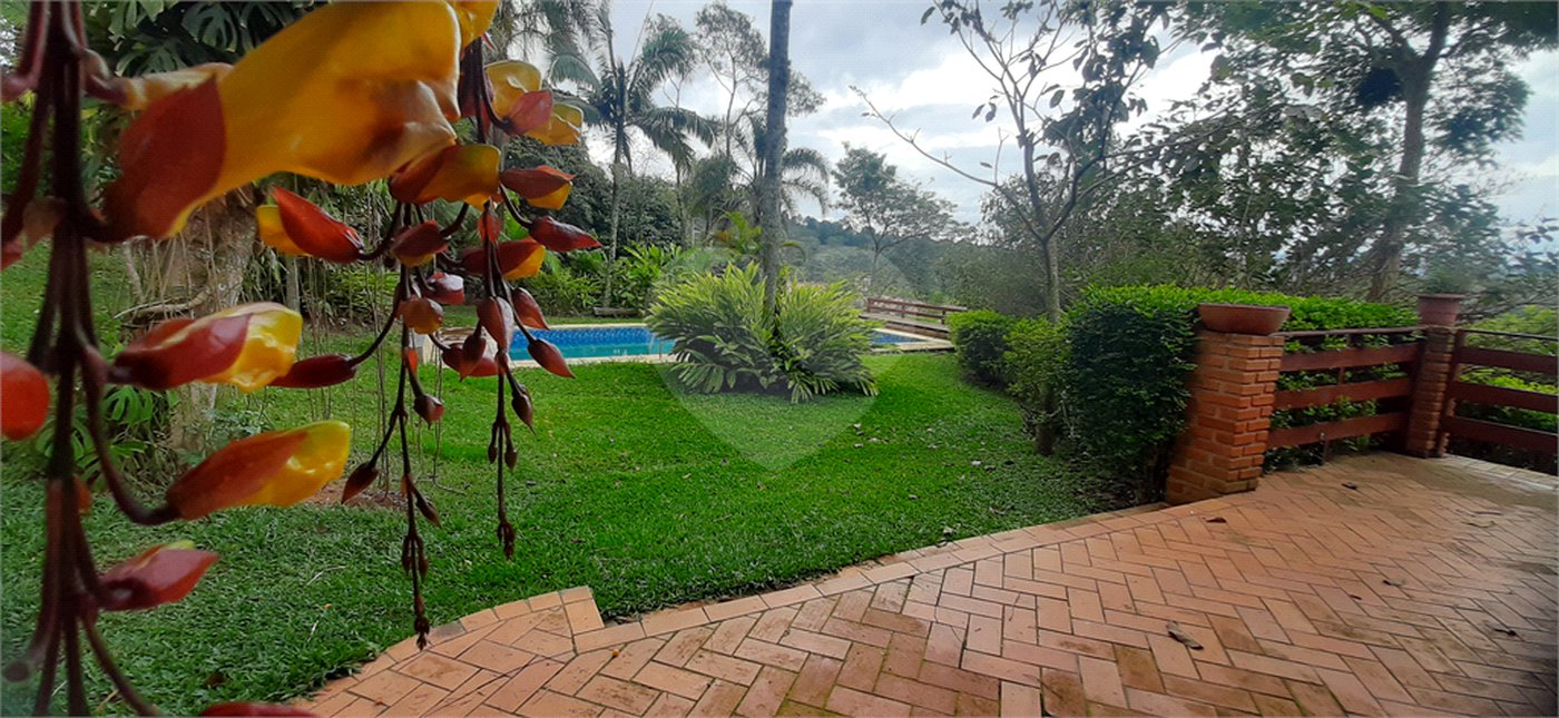 Casa Térrea à venda com 4 quartos, sendo 2 suítes, em Serra da Cantareira, Mairiporã, SP