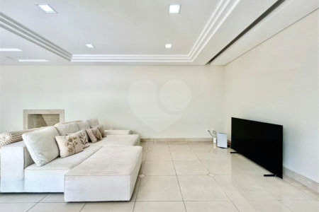 Casa à venda com 4 suítes no condomínio Quinta das Laranjeiras, Jundiaí - SP