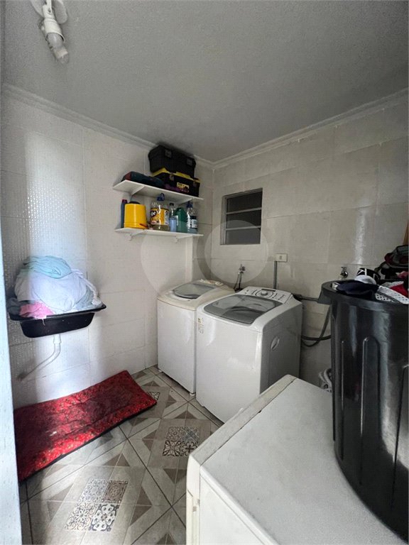 Sobrado à venda com 4 quartos, sendo 2 suítes,  em Jardim Marisa, São Paulo, SP