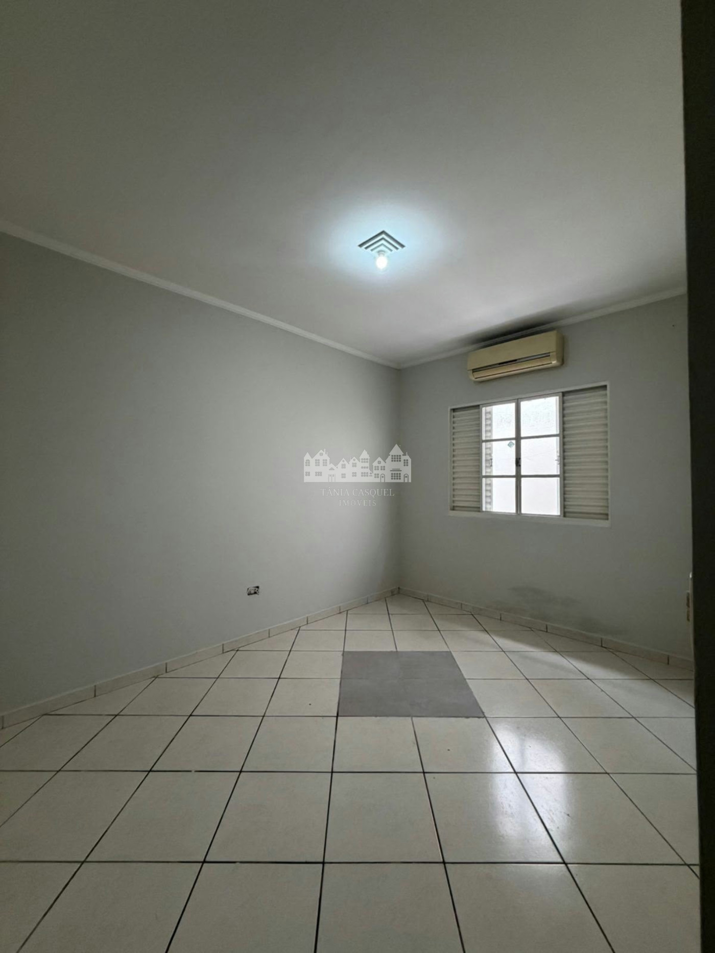 Casa para alugar com 2 quartos, sendo 1 suíte, em Ponte, Atibaia, SP