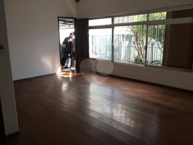 Casa Térrea à venda ou para alugar com 3 quartos, sendo 1 suíte,  em Santana, São Paulo, SP