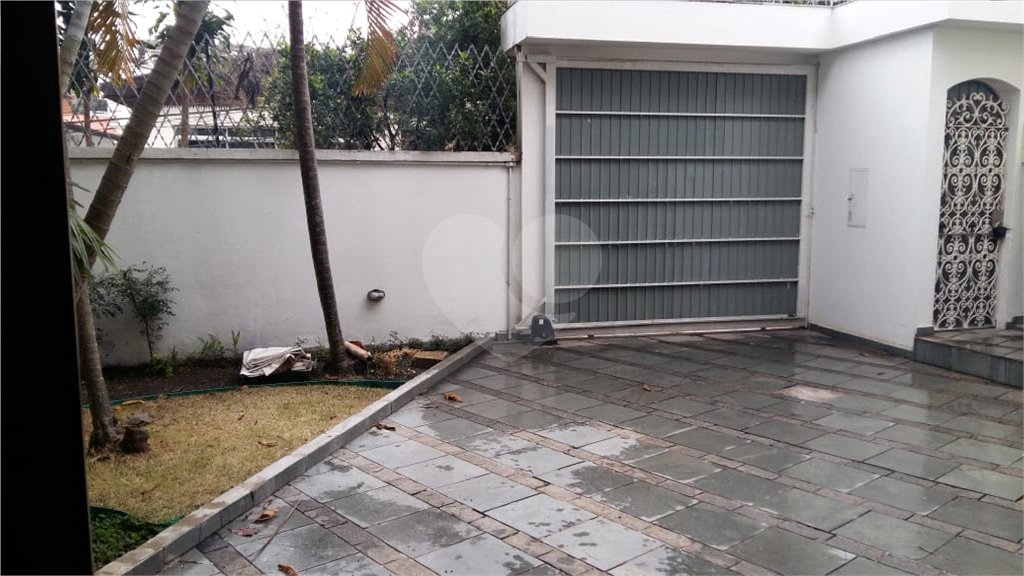 Sobrado à venda com 4 suítes em Tremembé, São Paulo, SP