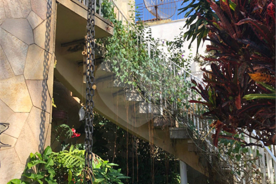 Casa à venda com 4 quartos em Santana, São Paulo, SP