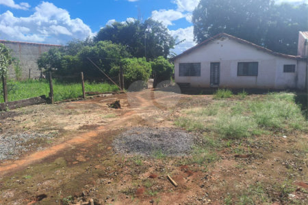 Sítio à venda com 2 quartos em Retiro Santana, Itapetininga, SP