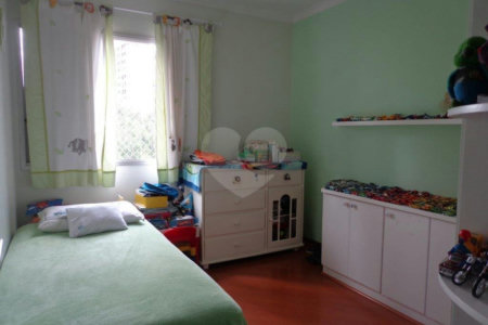 Apartamento à venda com 3 quartos, sendo 1 suíte, em Jardim Londrina, São Paulo, SP
