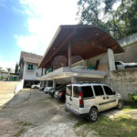 Casa à venda com 6 quartos, sendo 5 suítes, no condomínio Alpes da Cantareira, Mairiporã - SP
