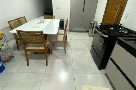 Sobrado à venda com 3 suítes em Jardim Petrópolis, São Paulo, SP