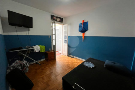 Sobrado à venda com 3 quartos, sendo 1 suíte, em Vila Paulicéia, São Paulo, SP