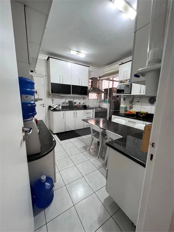 Apartamento à venda com 3 quartos, sendo 1 suíte, em Santa Cecília, São Paulo, SP