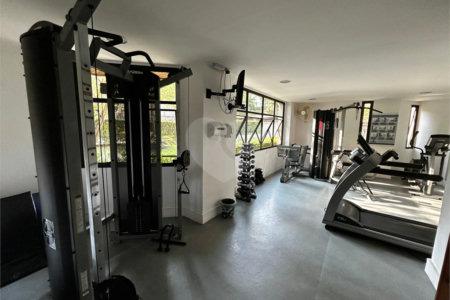 Apartamento à venda com 3 quartos, sendo 1 suíte,  em Vila Andrade, São Paulo, SP
