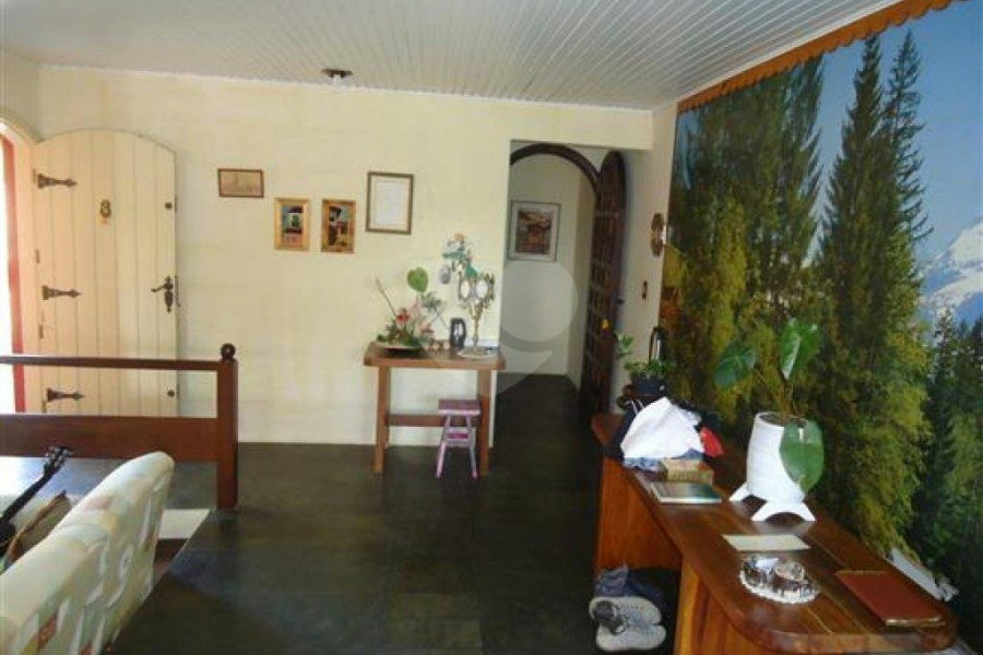 Casa à venda com 4 quartos, sendo 2 suítes, em Vila Machado, Mairiporã, SP
