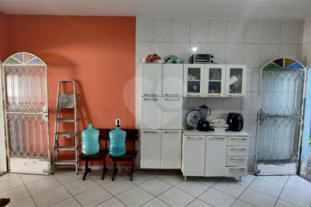 Casa à venda com 3 quartos, sendo 1 suíte, em Cosmos, Rio de Janeiro, RJ