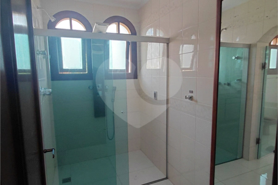 Casa à venda com 4 suítes no condomínio Ville Bourghese, São Paulo - SP
