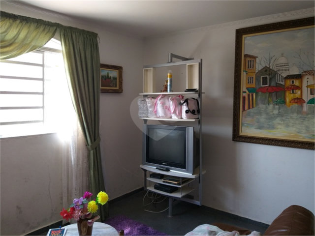 Casa Térrea à venda com 3 quartos, sendo 1 suíte,  no Centro, Serra Negra, SP