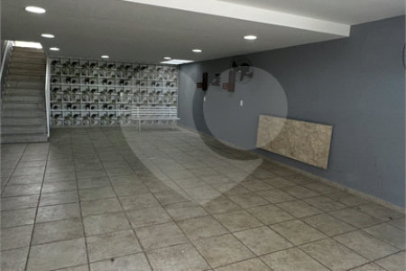 Casa à venda com 3 quartos, sendo 2 suítes, no condomínio Mirante do Horto, São Paulo - SP