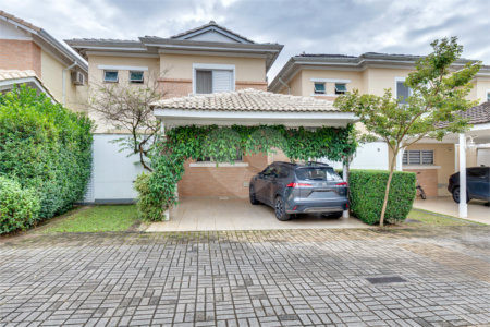 Casa à venda com 3 suítes no condomínio Villa Splendore, São Paulo - SP