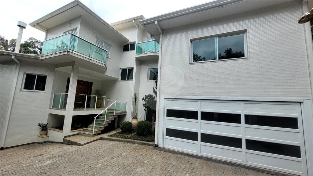 Casa à venda com 4 suítes no condomínio Jardim da Montanha I, Mairiporã - SP