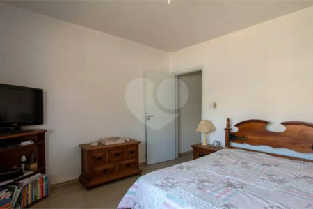 Sobrado à venda com 3 quartos, sendo 1 suíte, em Planalto Paulista, São Paulo, SP