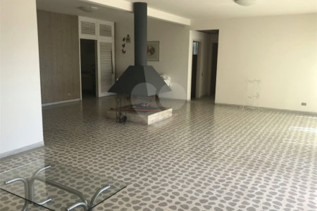 Sobrado à venda com 5 quartos, sendo 1 suíte, em Jardim São Bento, São Paulo, SP