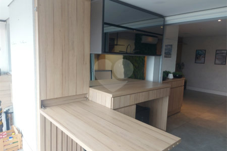 Apartamento à venda com 3 quartos, sendo 1 suíte, em Barra Funda, São Paulo, SP