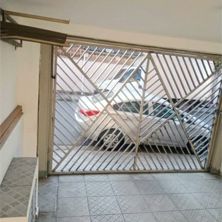 Casa à venda na Vila Galvão, com 210 m²