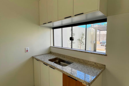 Casa à venda com 2 quartos, sendo 1 suíte,  em Vila Nova, Três Lagoas, MS