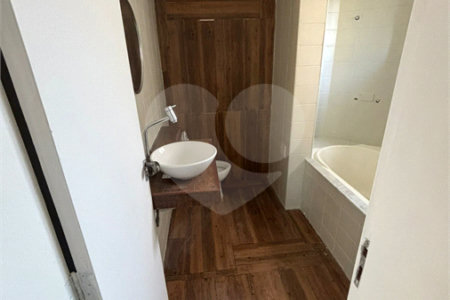 Apartamento à venda ou para alugar com 1 suíte em Vila Suzana, São Paulo, SP